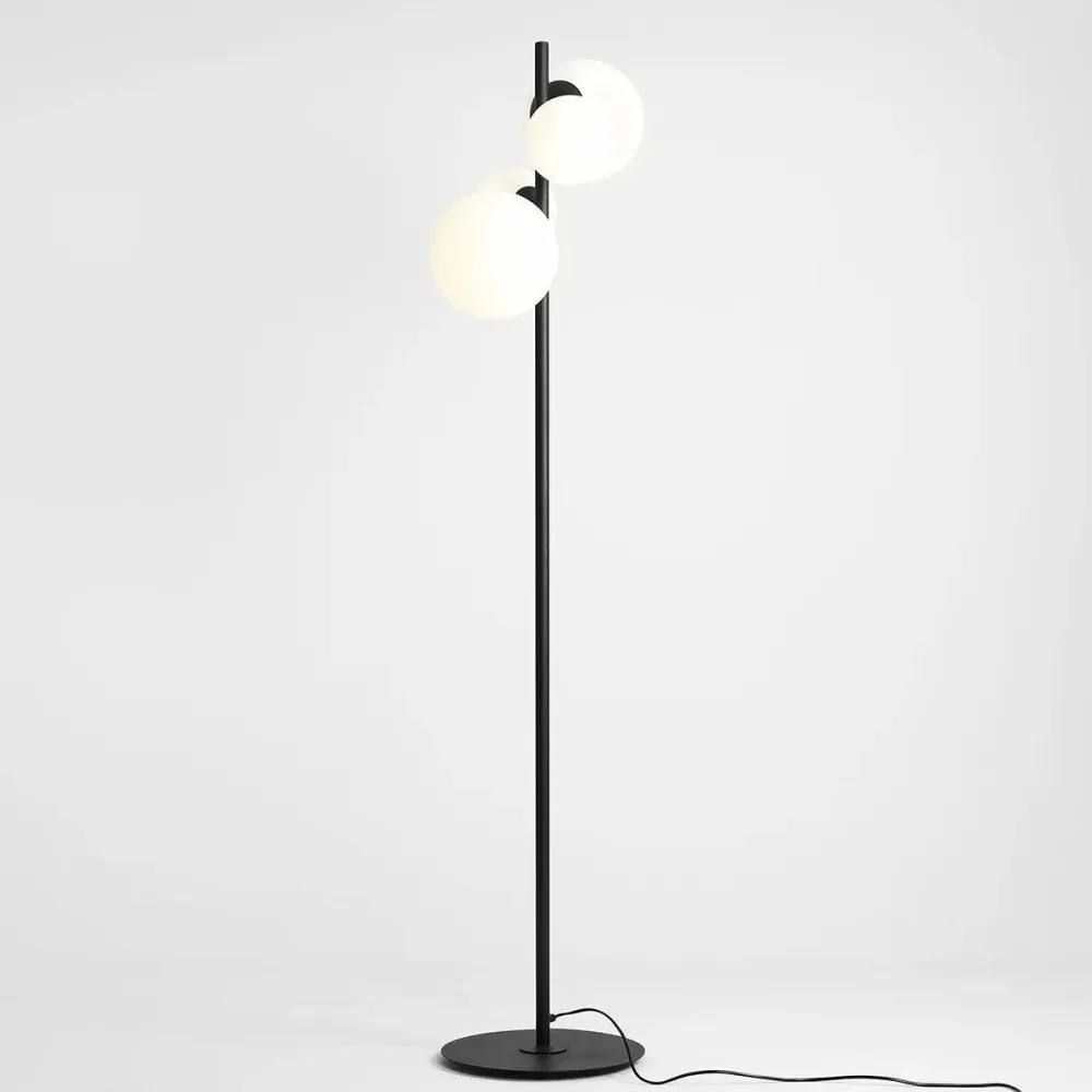 Schwarze Blütestehlampe
