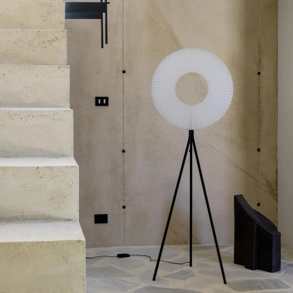 IRIS FLOOR TRIPOD 80 – STEHLEUCHTE