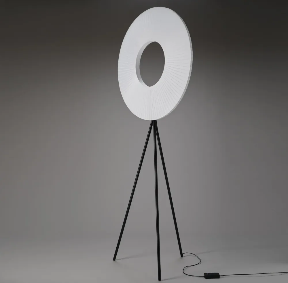 IRIS FLOOR TRIPOD 80 – STEHLEUCHTE