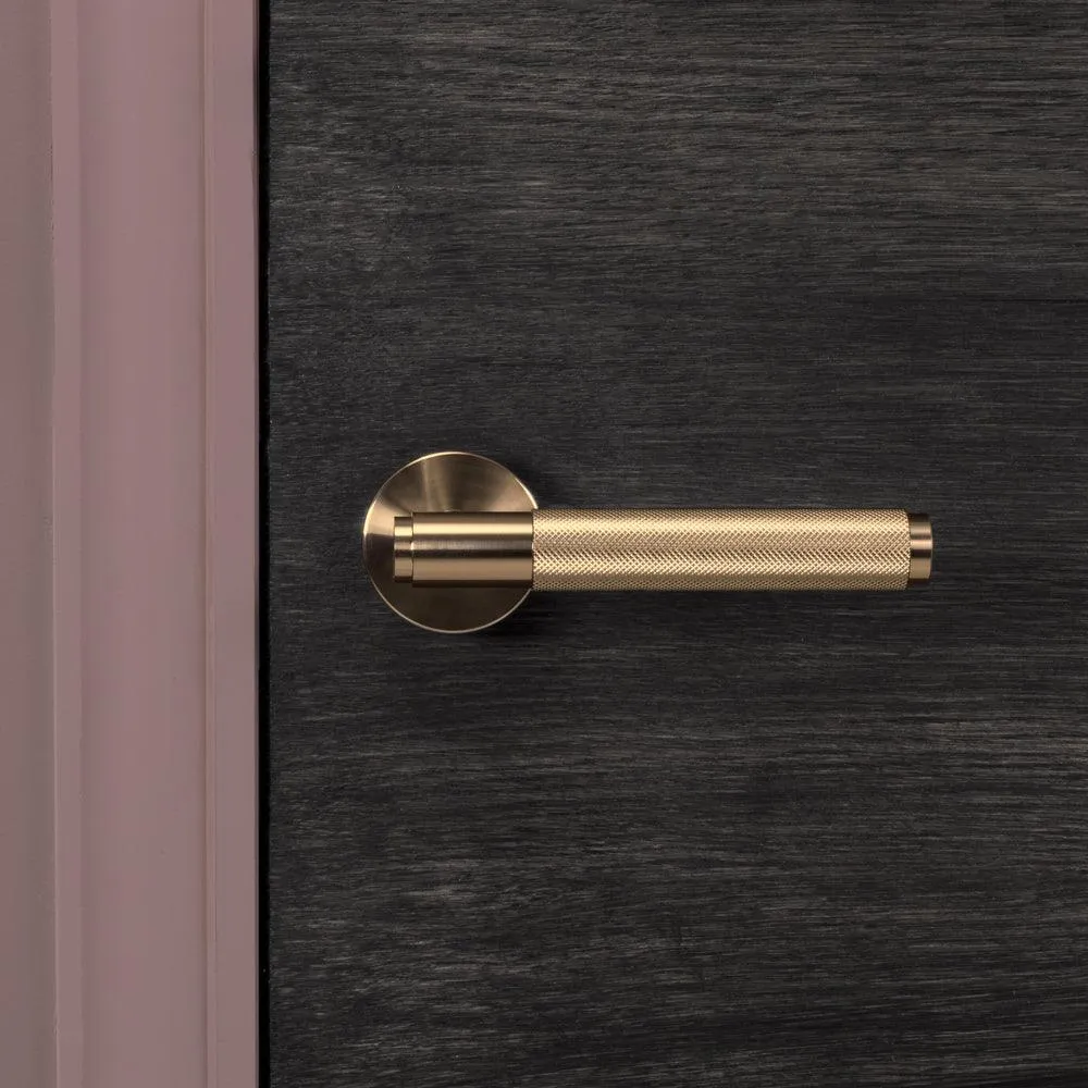 TÜRGRIFF EINZEL FIXIERT – FIXED DOOR HANDLE CROSS SINGLE BRASS